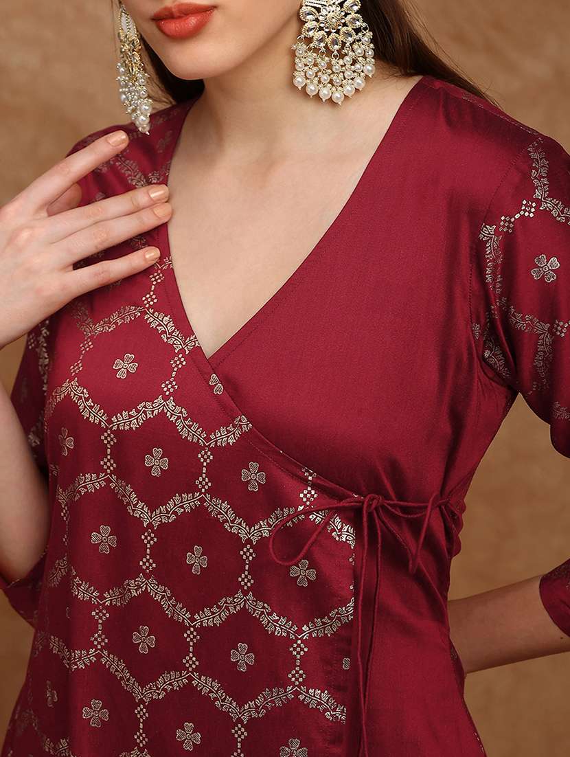 globus women maroon v-neck floral foil print angrakha a-line kurta with pants festive set - 22147805 -  Standard Image - 4