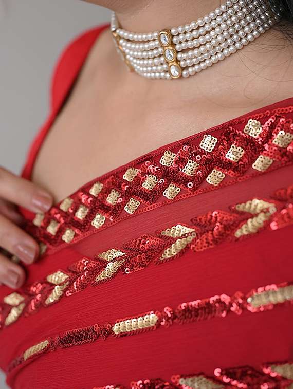 women solid with work embellished saree with blouse - 22148147 -  Standard Image - 4