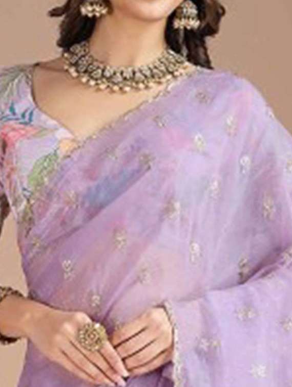 women solid with work embroidered saree with blouse - 22148177 -  Standard Image - 4