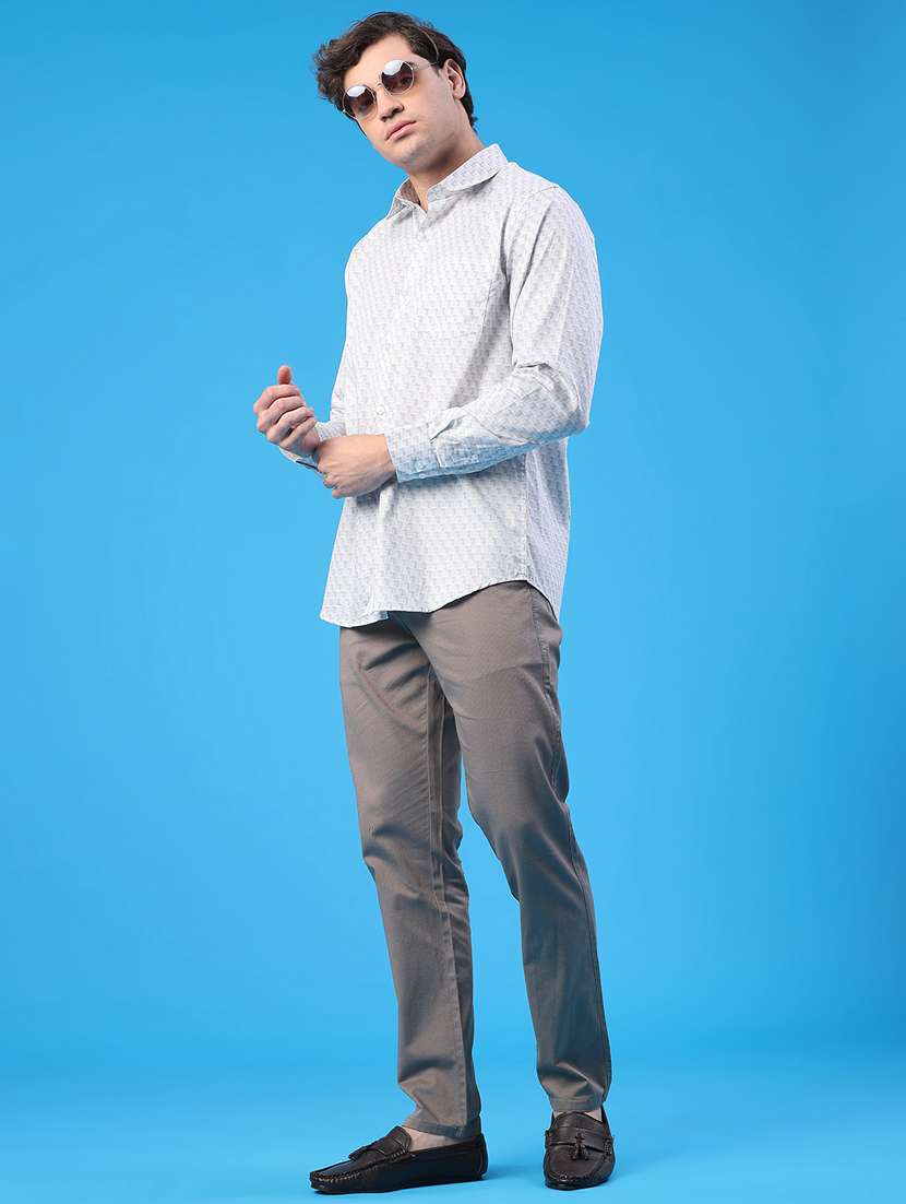 men solid mid rise chinos casual trouser - 22154362 -  Standard Image - 4