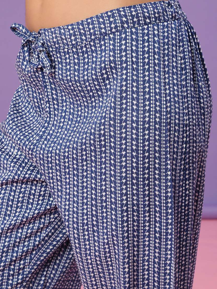 women printed three quarter sleeve kurta pant with dupatta set - 22154428 -  Standard Image - 4