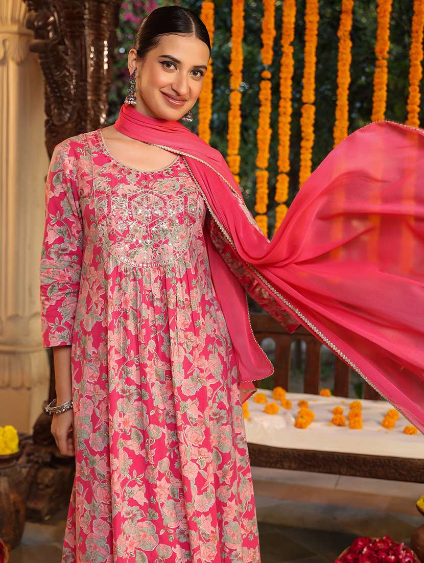 women embroidered three quarter sleeve kurta pant with dupatta set - 22156222 -  Standard Image - 4