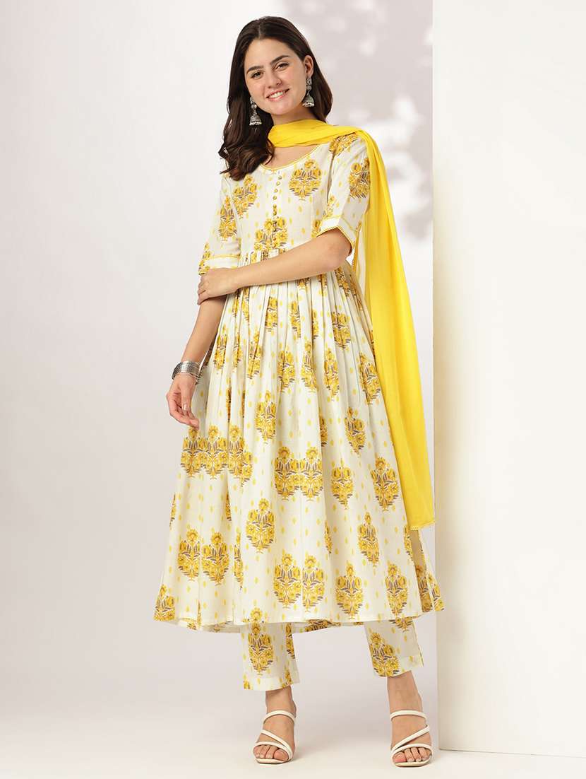 women floral elbow sleeve kurta pant with dupatta set