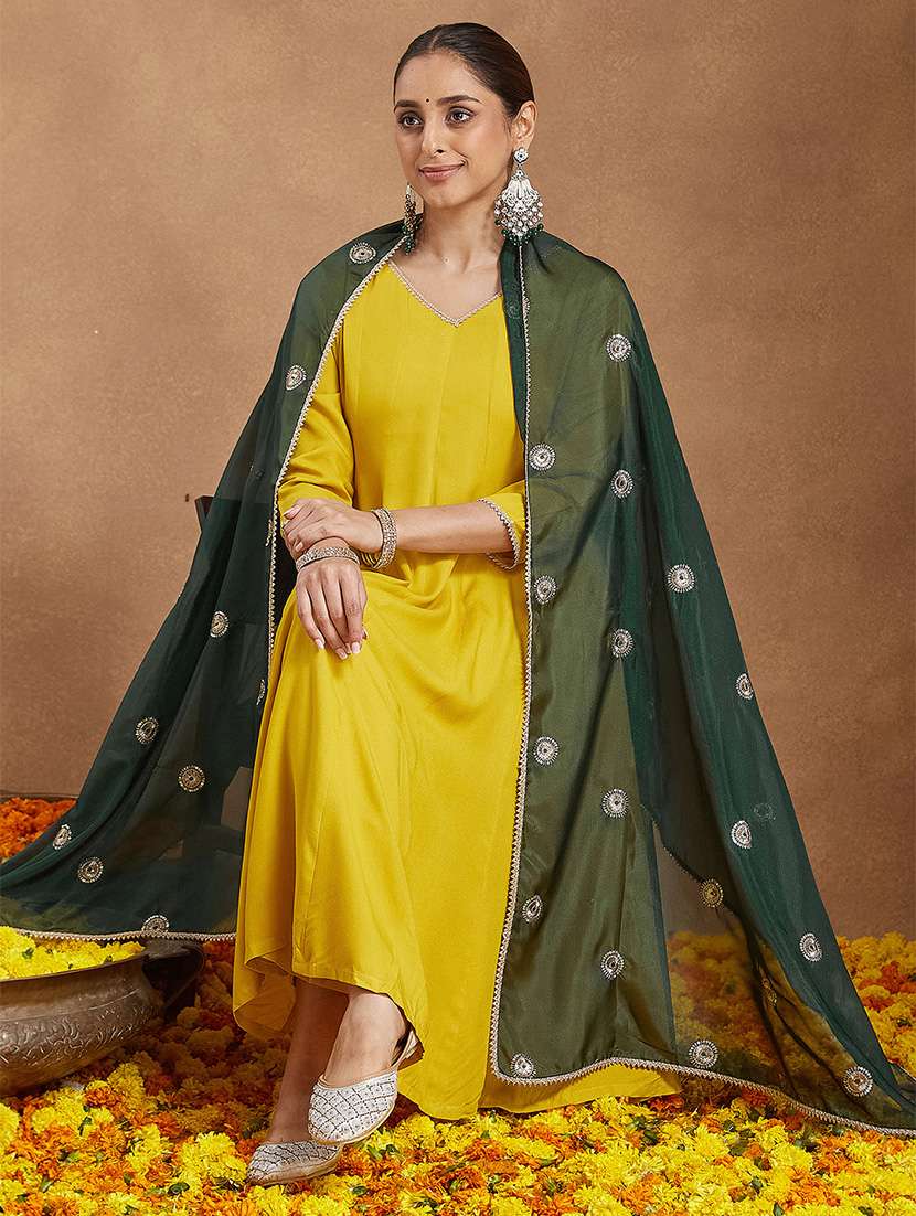 women solid three quarter sleeve kurta pant with dupatta set - 22156245 -  Standard Image - 4