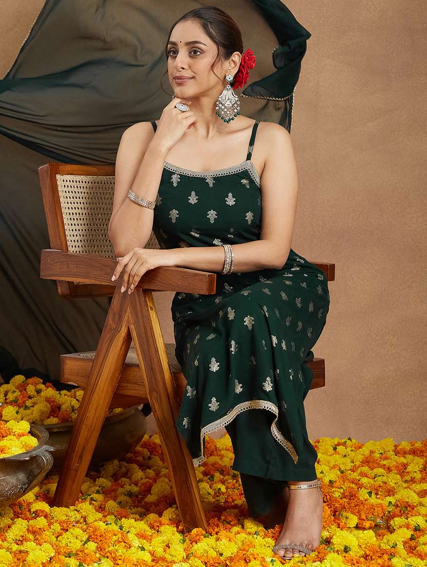 women foil printed sleeveless kurta pant with dupatta set - 22156249 -  Standard Image - 1