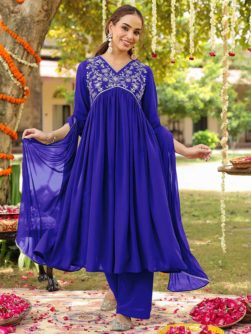 women embroidered three quarter sleeve kurta palazzo with dupatta set