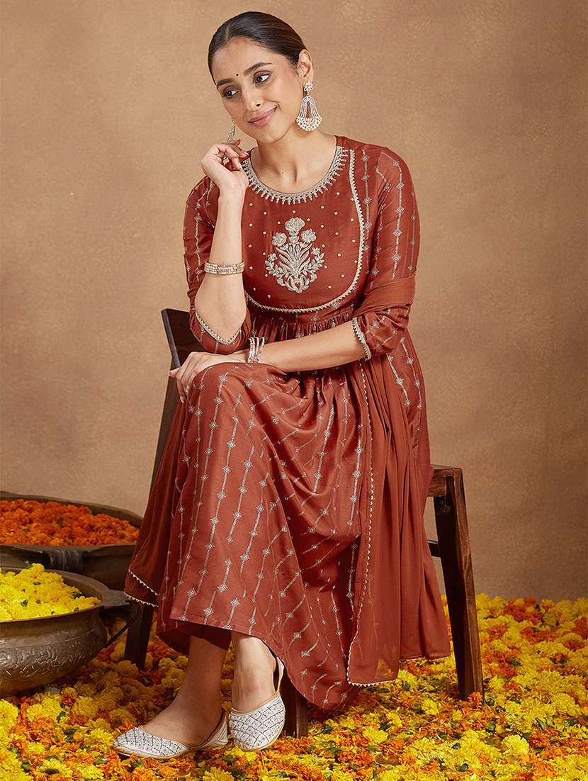 women embroidered three quarter sleeve kurta pant with dupatta set - 22156262 -  Standard Image - 1