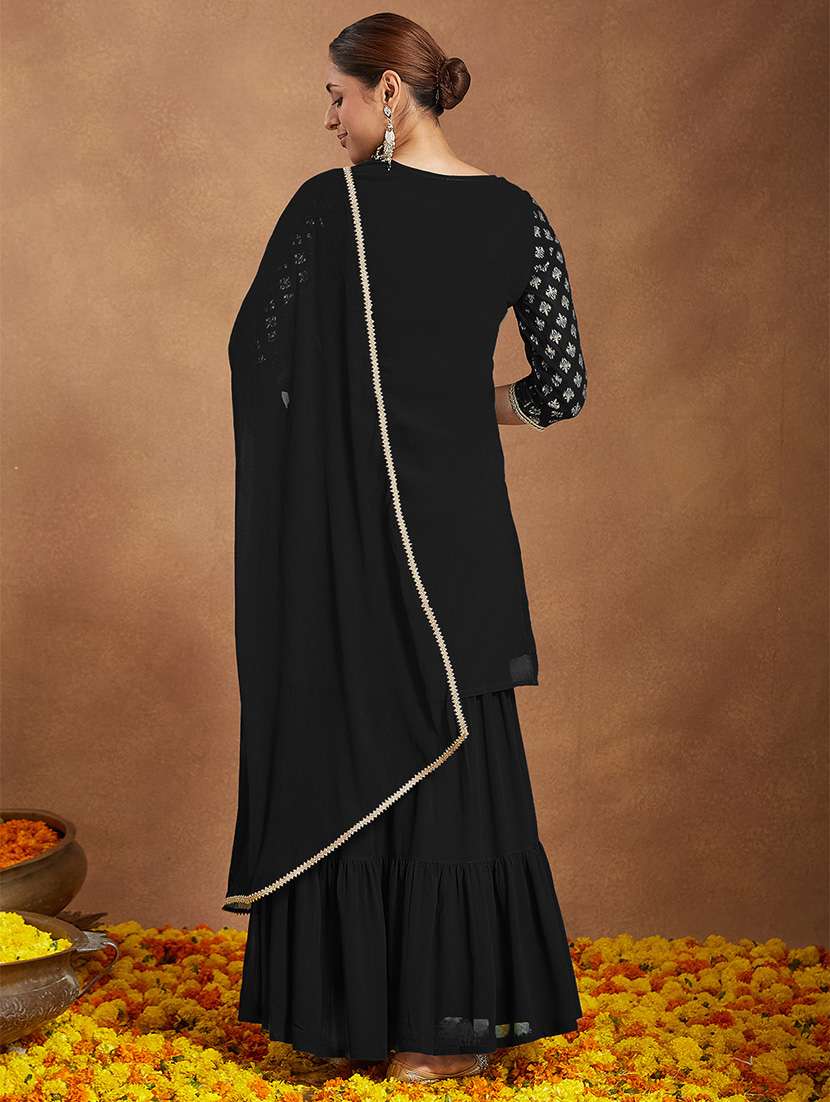 women foil printed three quarter sleeve kurta pant with dupatta set - 22156280 - Standard Image - 4