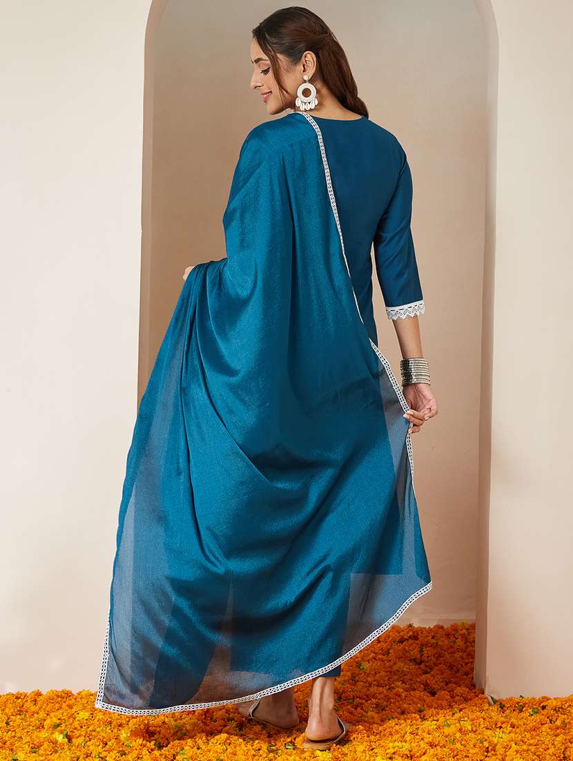 women embroidered three quarter sleeve kurta pant with dupatta set - 22156288 - Standard Image - 4