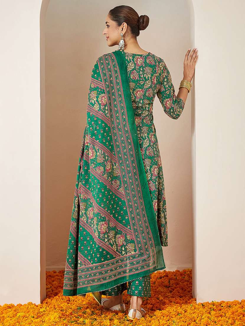 women embroidered three quarter sleeve kurta pant with dupatta set - 22156292 -  Standard Image - 4