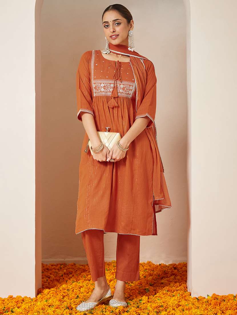 women embroidered three quarter sleeve kurta pant with dupatta set