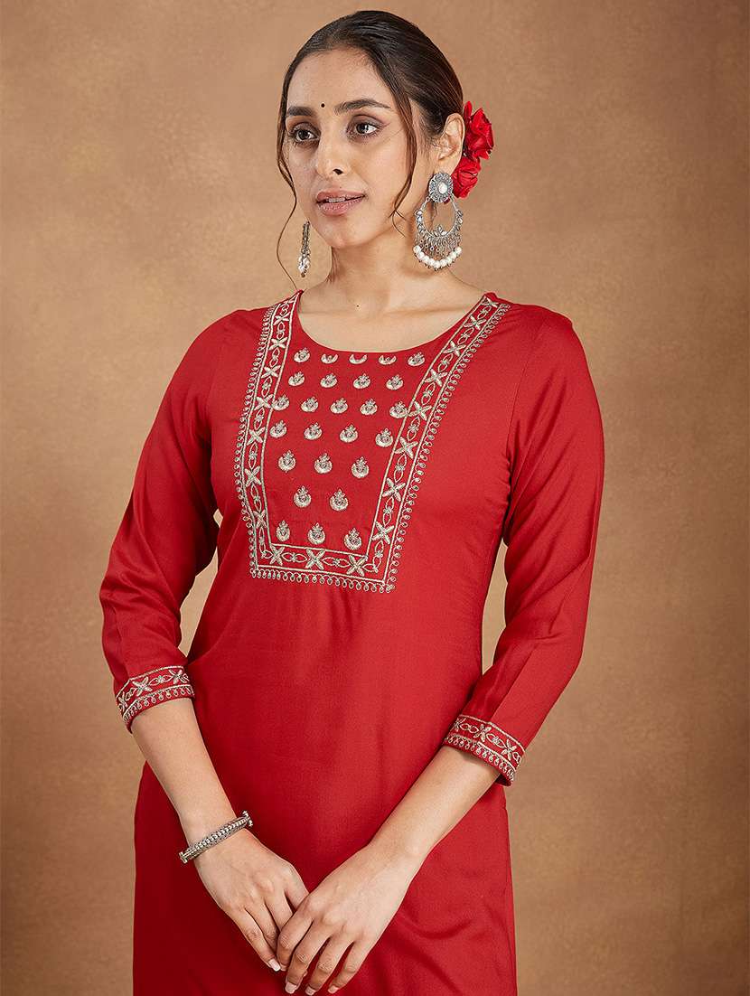 women embroidered three quarter sleeve kurta pant with dupatta set - 22156305 -  Standard Image - 4