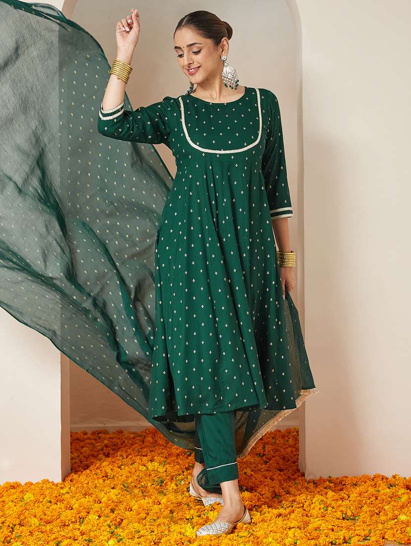 women foil printed three quarter sleeve kurta pant with dupatta set - 22156306 -  Standard Image - 1