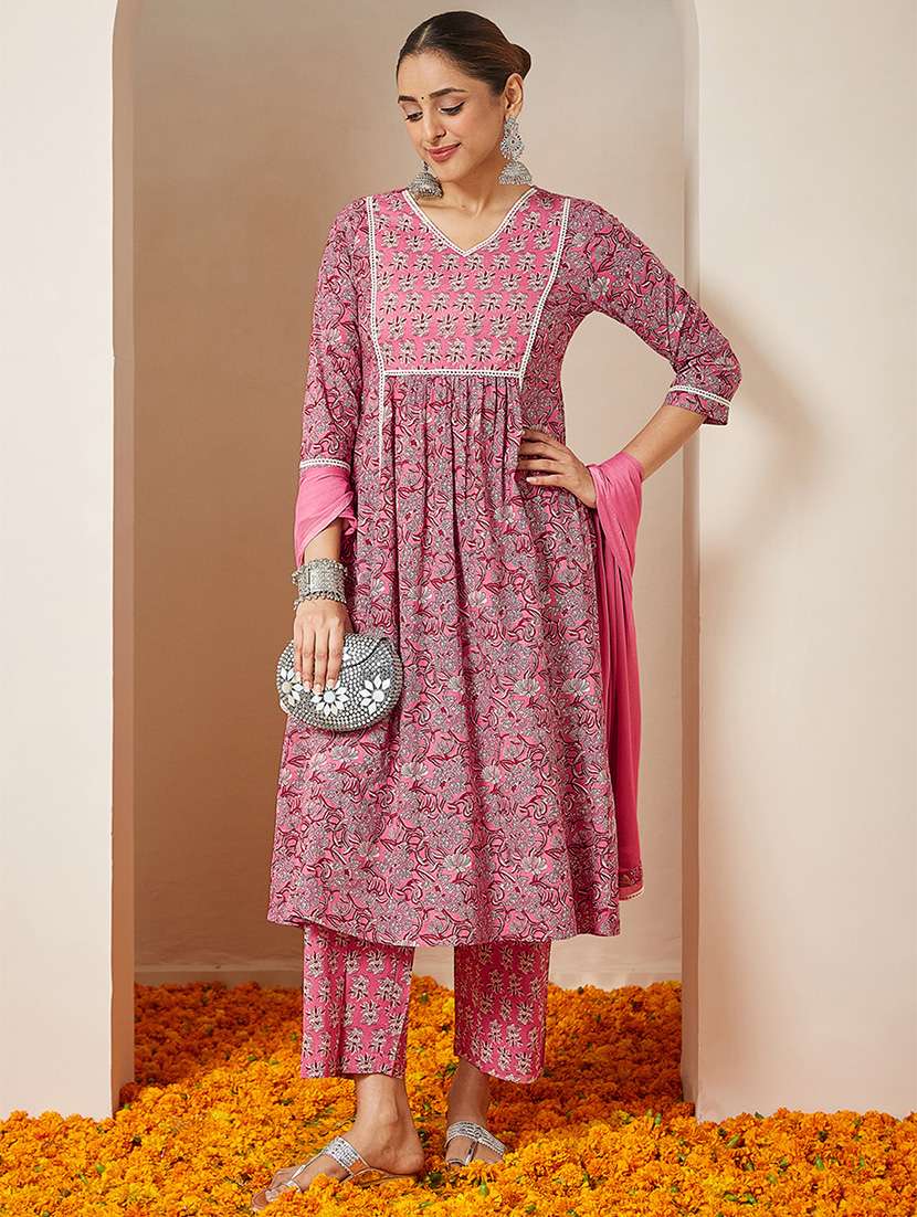 women floral three quarter sleeve kurta pant with dupatta set
