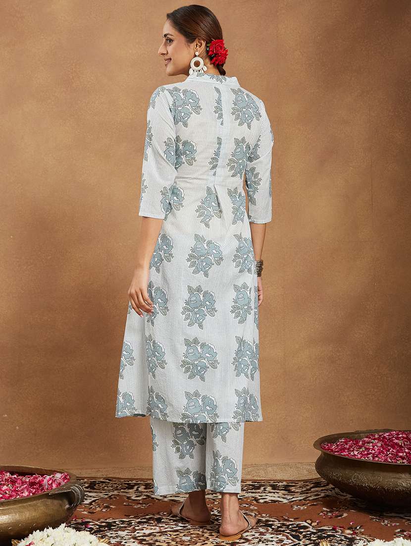 women floral three quarter sleeve kurta pant set - 22156316 -  Standard Image - 4