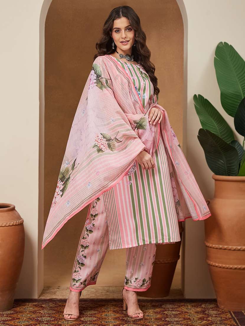 women floral three quarter sleeve kurta pant with dupatta set - 22156332 -  Standard Image - 1