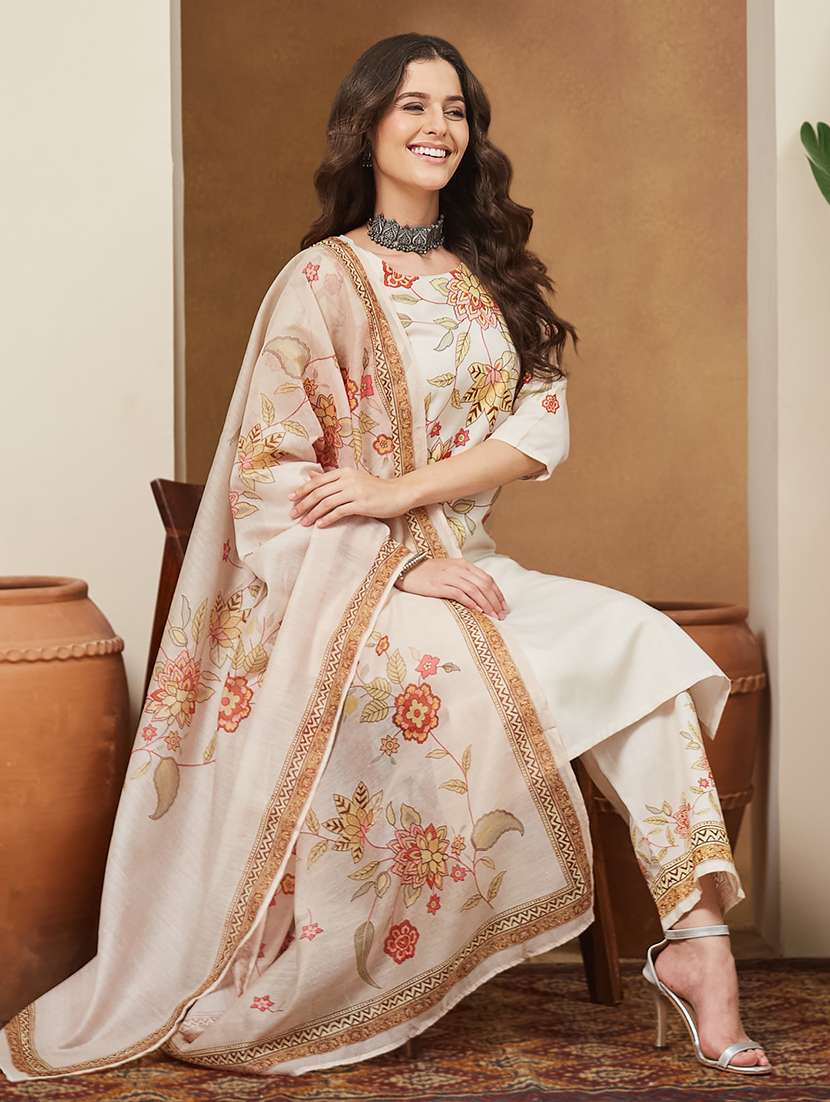 women floral three quarter sleeve kurta pant with dupatta set - 22156334 -  Standard Image - 1