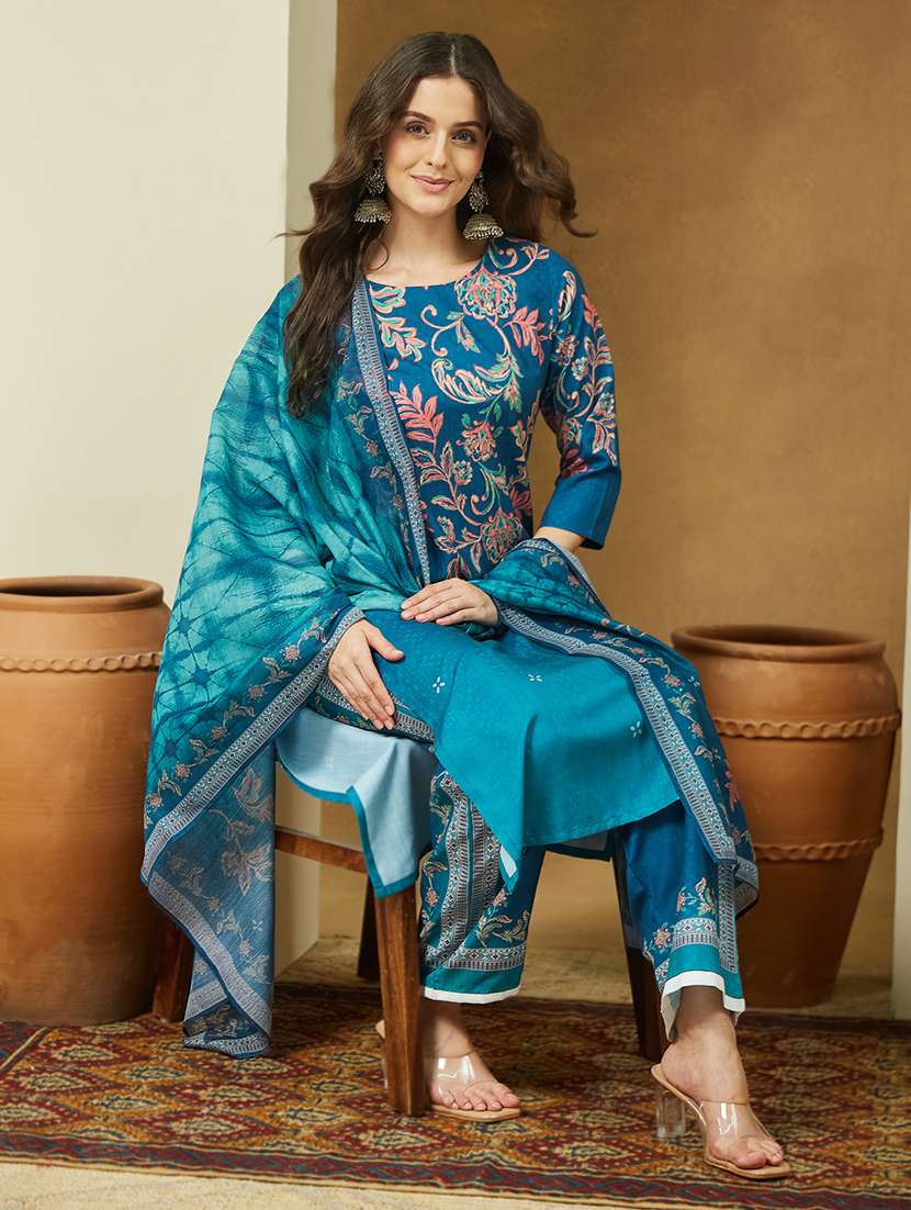 women floral three quarter sleeve kurta pant with dupatta set - 22156335 -  Standard Image - 1