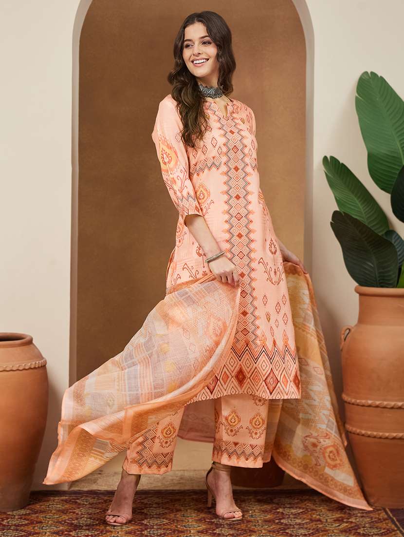 women geometric three quarter sleeve kurta pant with dupatta set - 22156337 -  Standard Image - 4