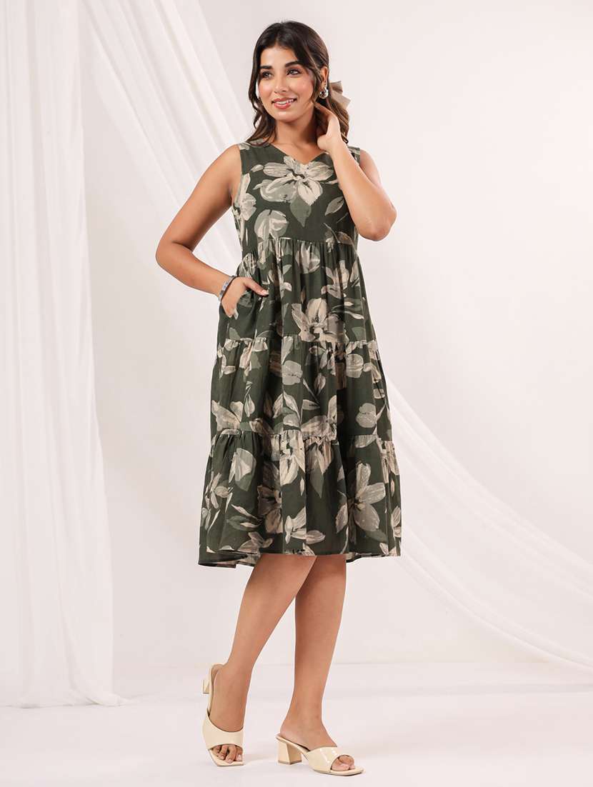 women floral print sleeveless tiered dress - 22156359 -  Standard Image - 1