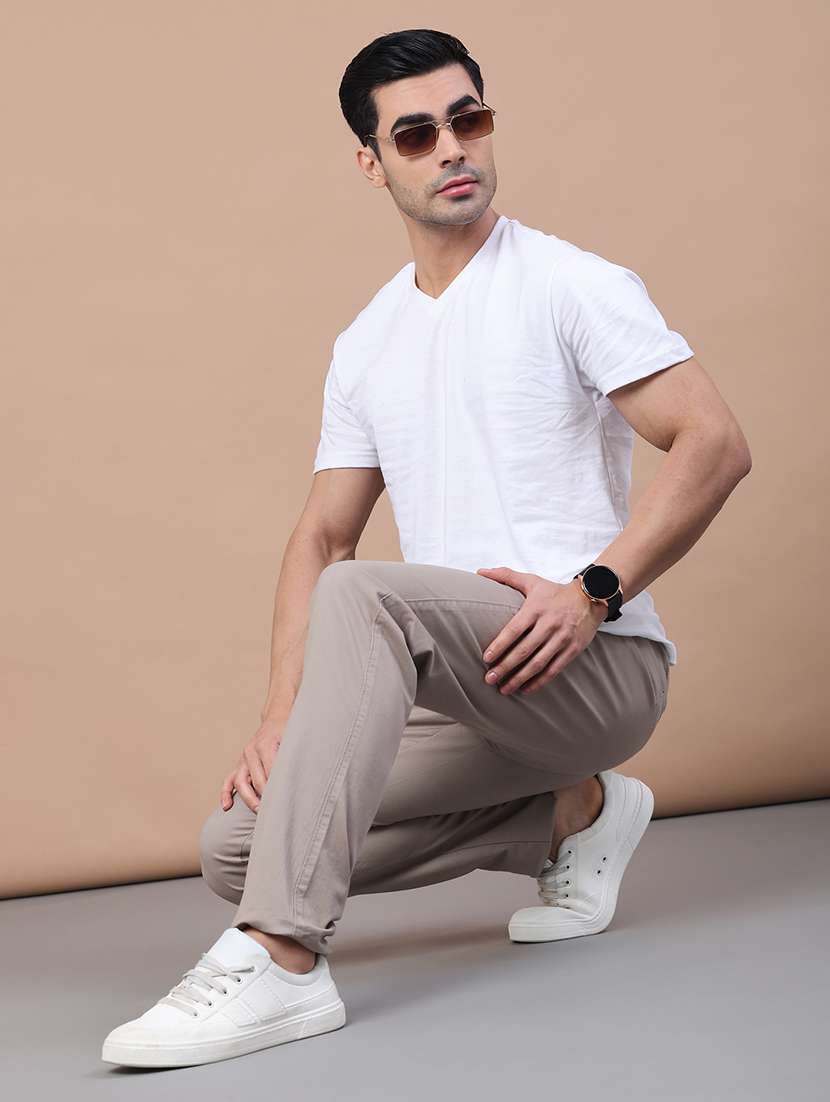 men solid mid rise chinos casual trouser - 22157149 -  Standard Image - 4