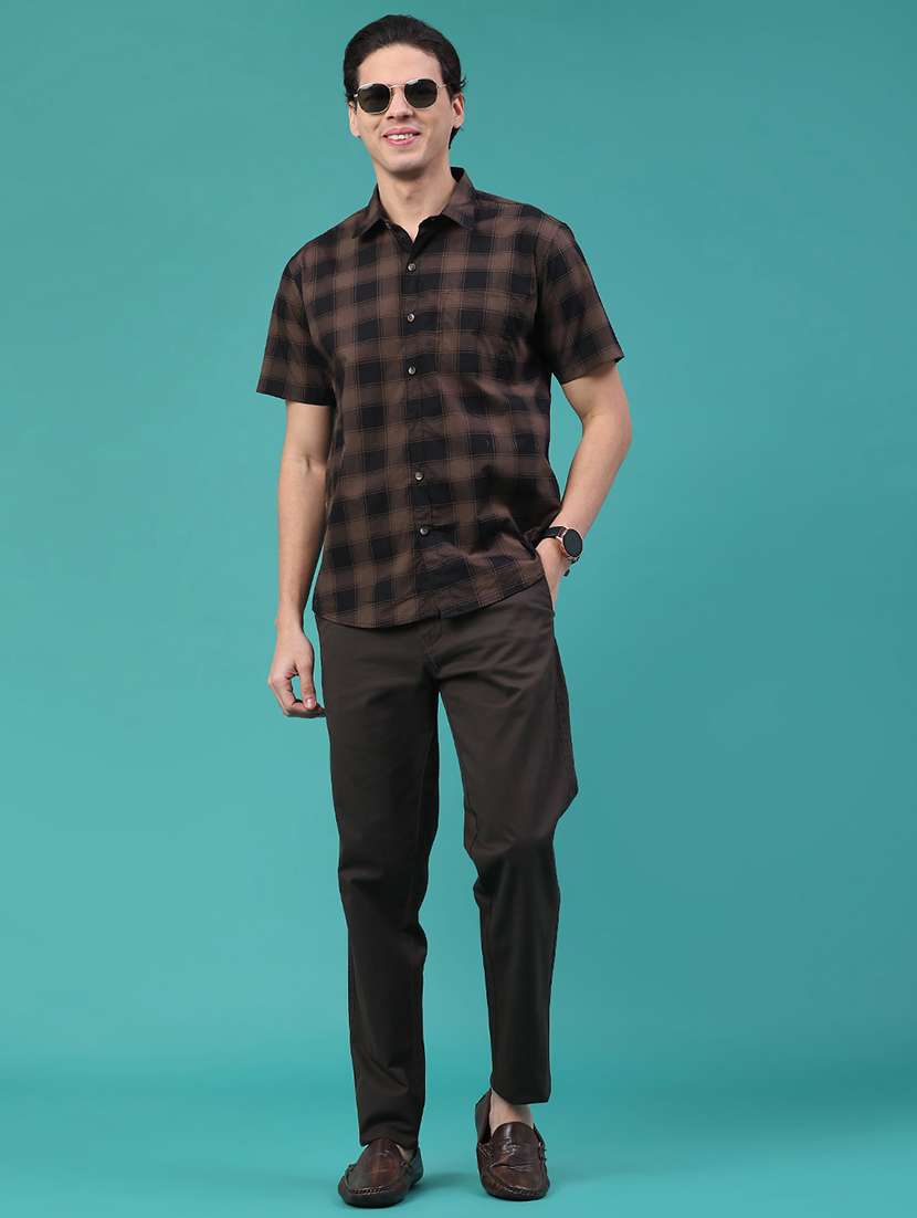 men solid mid rise chinos casual trouser - 22157151 -  Standard Image - 4