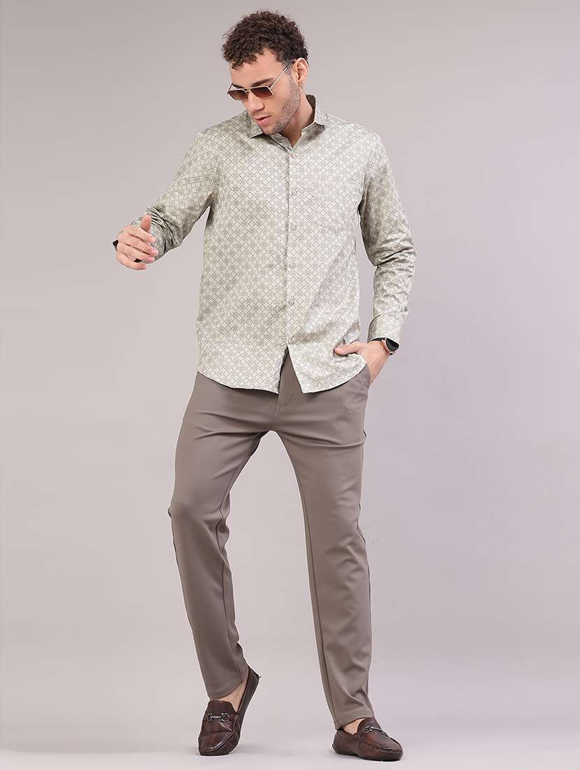 men solid mid rise slim fit casual chino - 22158436 -  Standard Image - 4