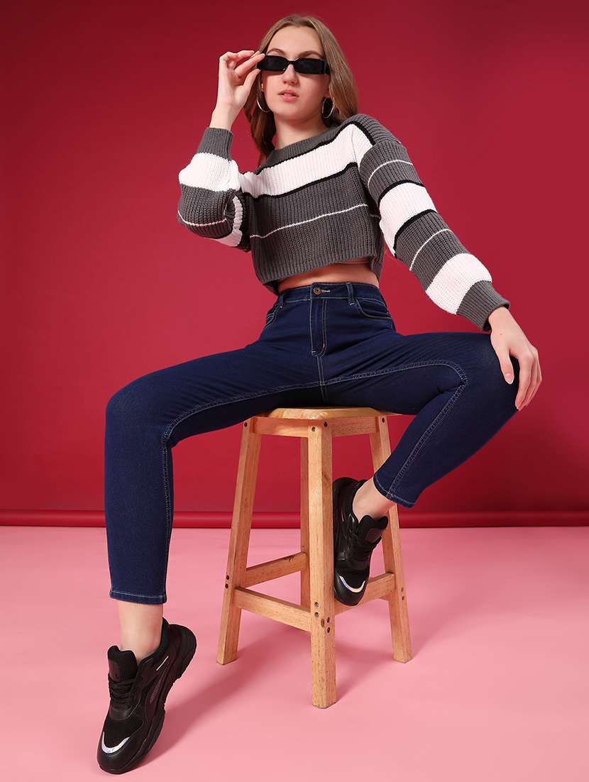 women color block long sleeve crop pullover - 22158460 -  Standard Image - 4