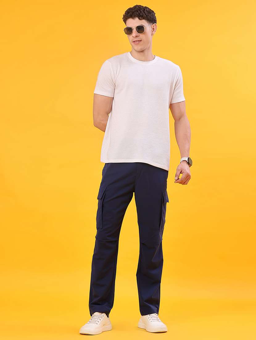 men solid mid rise regular fit cargo - 22159179 -  Standard Image - 4