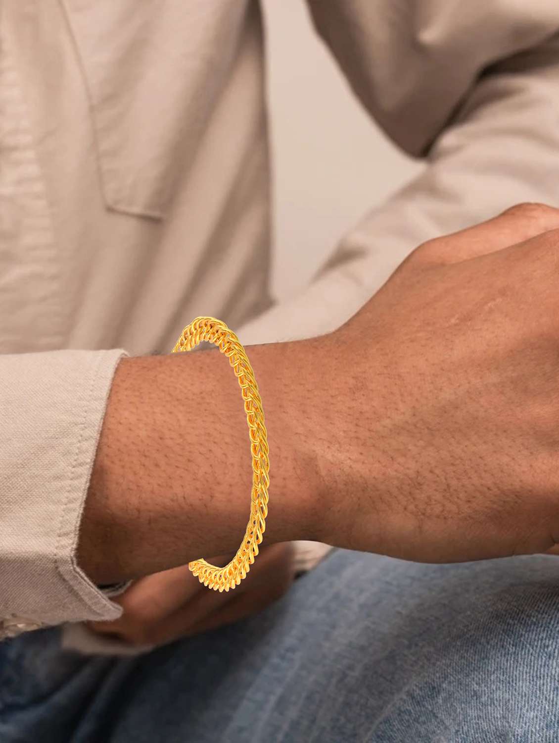 gold plated brass interlink unisex bracelet - 22159240 -  Standard Image - 4