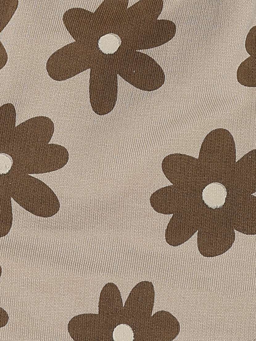 beige cotton shorts & three fourth - 22159482 -  Standard Image - 4