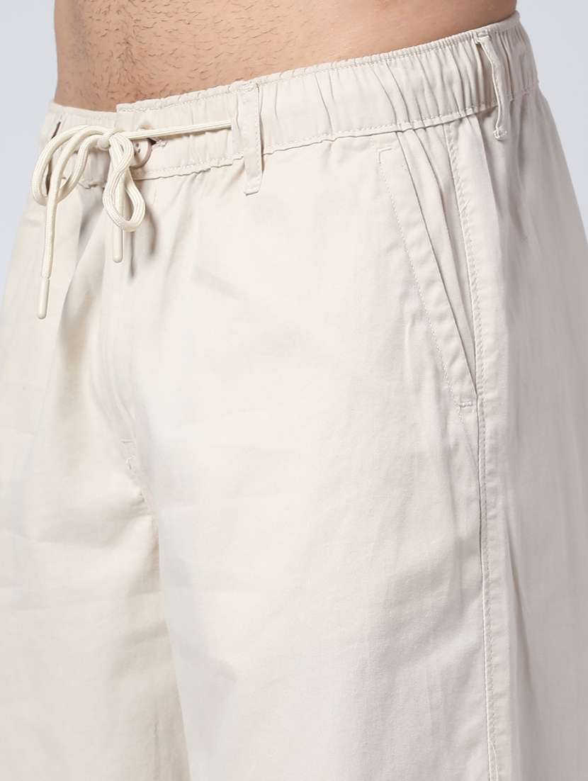 men solid mid rise regular fit casual trouser - 22159840 -  Standard Image - 1