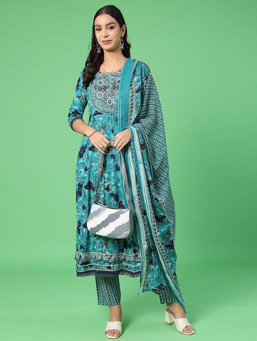 women printed three quarter sleeve kurta pant with dupatta set - 22160526 -  Standard Image - 1