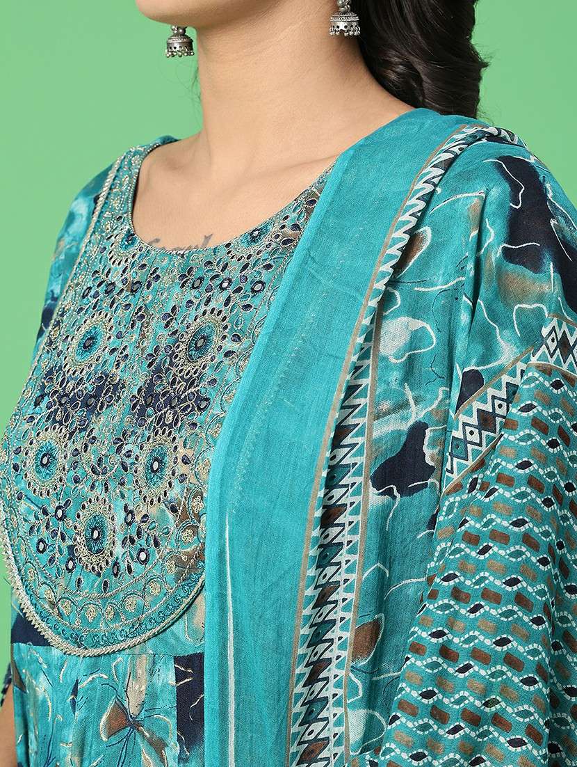 women printed three quarter sleeve kurta pant with dupatta set - 22160526 -  Standard Image - 4
