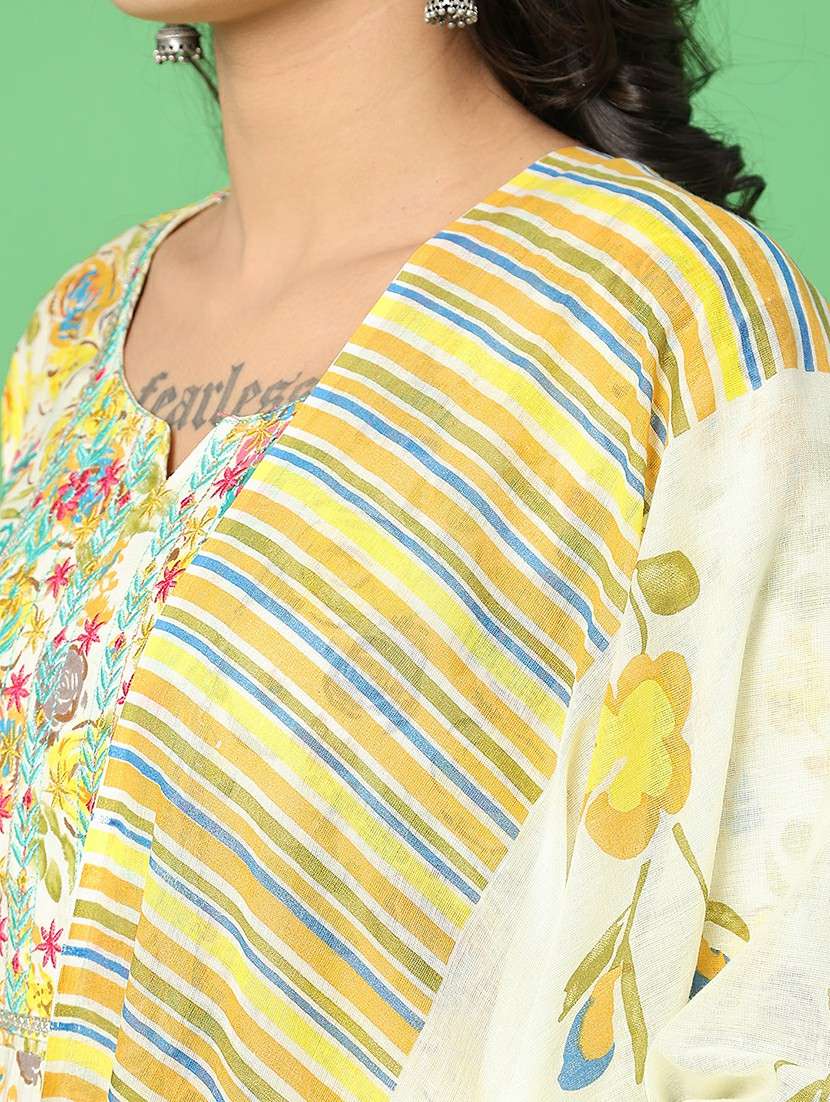 women floral three quarter sleeve kurta pant with dupatta set - 22160853 -  Standard Image - 4