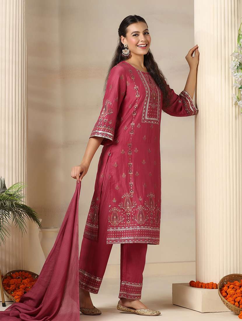 women printed three quarter sleeve kurta pant with dupatta set - 22161082 -  Standard Image - 1