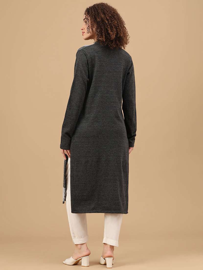 women self design long sleeve woolen kurta - 22161489 -  Standard Image - 4