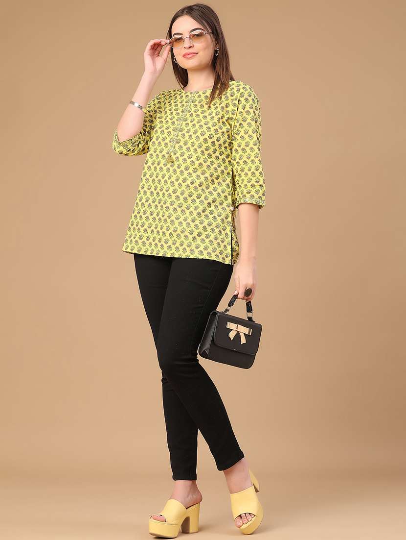 women floral printed three quarter sleeve straight kurti - 22161930 -  Standard Image - 4