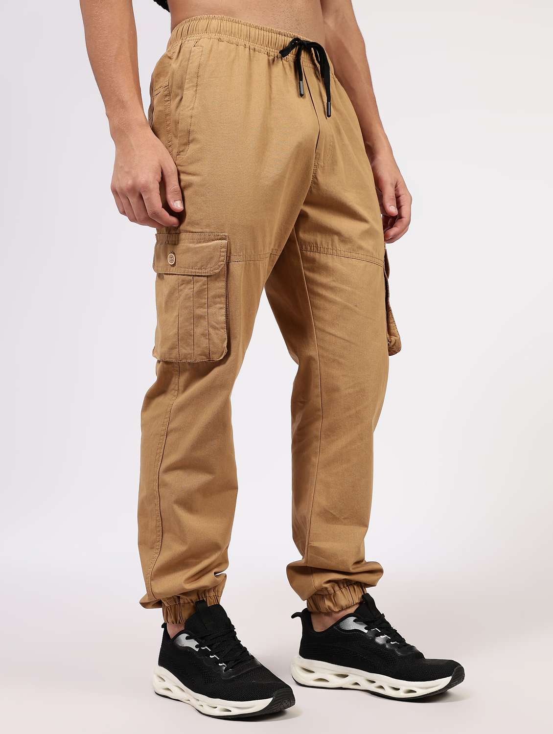 men solid mid rise regular fit cargo jogger - 22162556 -  Standard Image - 1