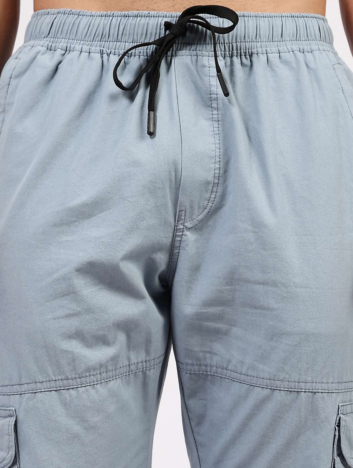 men solid mid rise regular fit cargo jogger - 22162557 -  Standard Image - 4