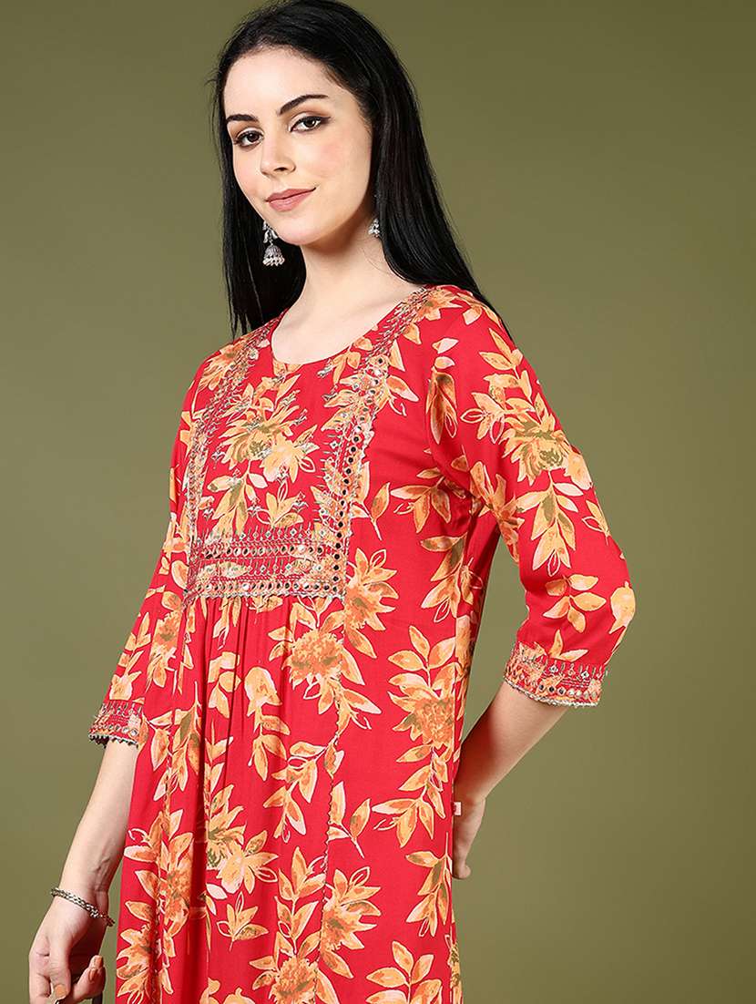 women floral printed three quarter sleeve a-line kurta - 22163119 -  Standard Image - 4