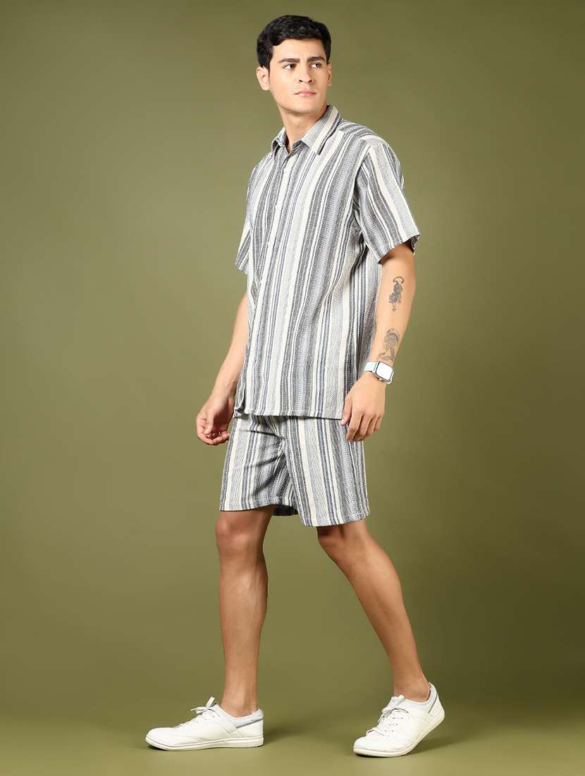 men striped mid rise regular fit shorts - 22163266 -  Standard Image - 4