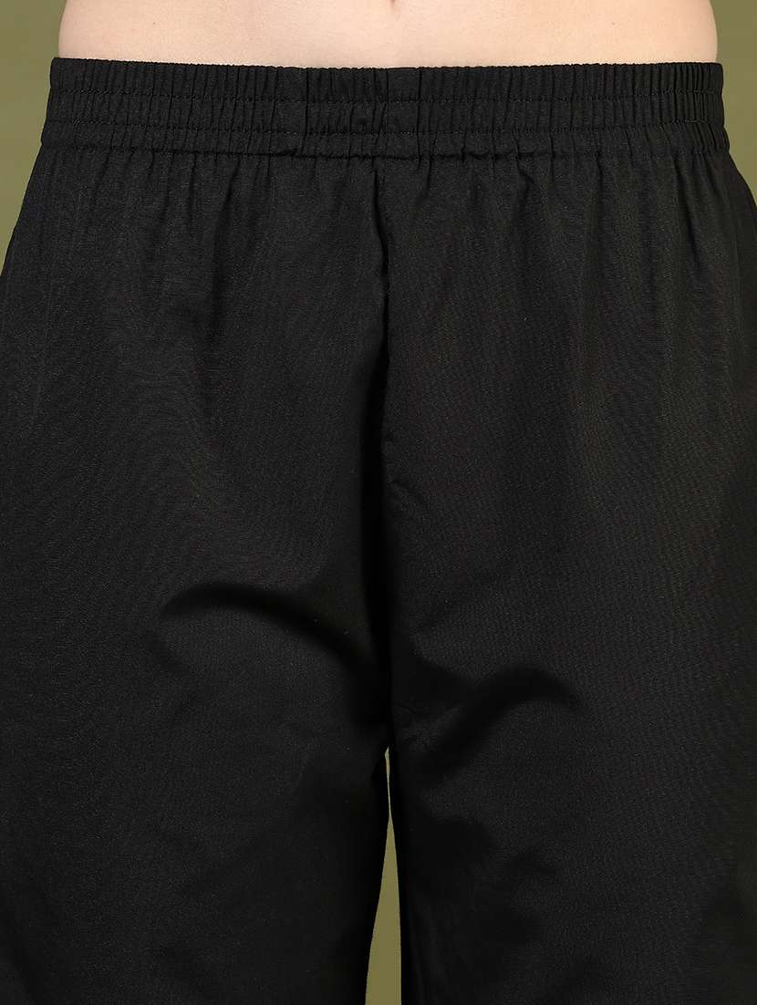 women solid mid rise regular fit tapered pant - 22163290 -  Standard Image - 4