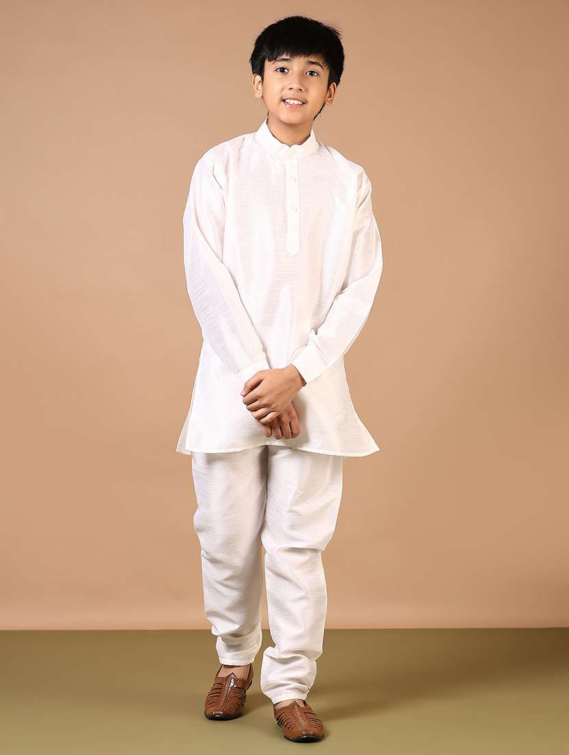 boys embroidered kurta and pyjama set with jacket - 22163786 -  Standard Image - 1