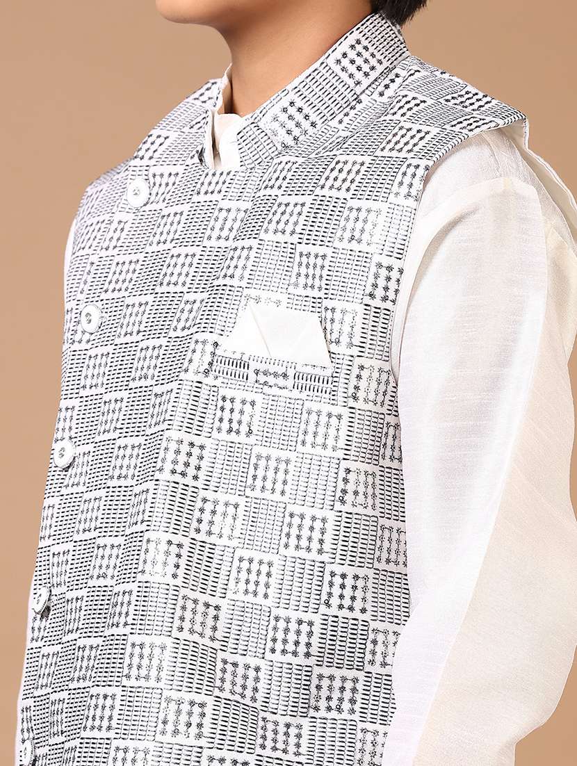 boys embroidered kurta and pyjama set with jacket - 22163786 -  Standard Image - 4