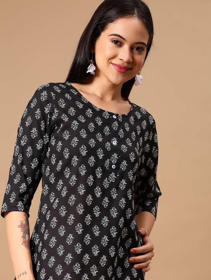 women printed three quarter sleeve straight kurti - 22164056 -  Standard Image - 4