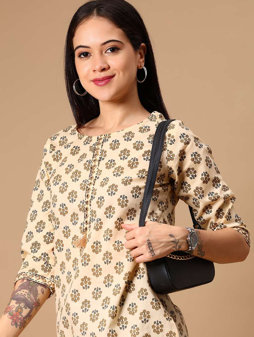 women floral printed three quarter sleeve straight kurti - 22164213 -  Standard Image - 4