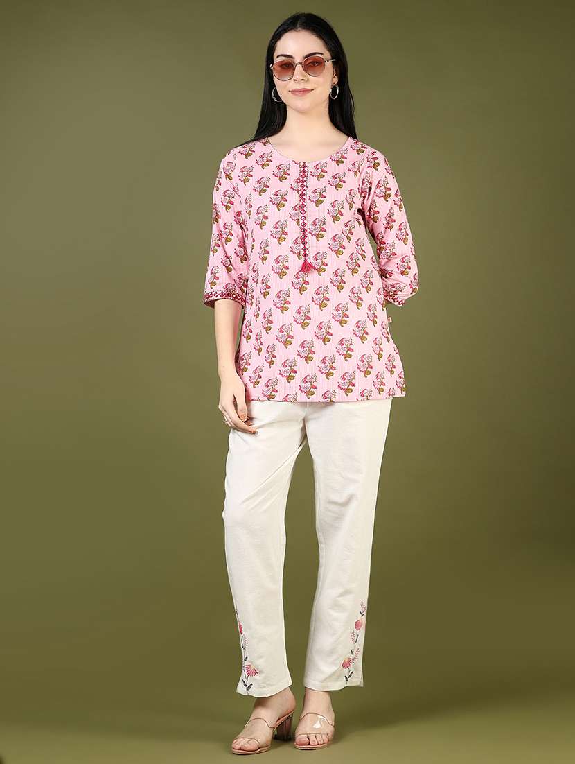 women floral printed three quarter sleeve straight kurti - 22164478 -  Standard Image - 4