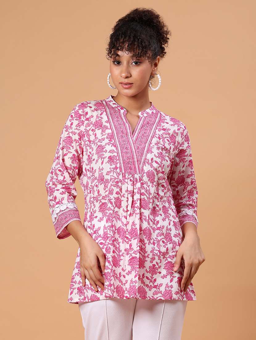 women floral printed three quarter sleeve a-line kurta 