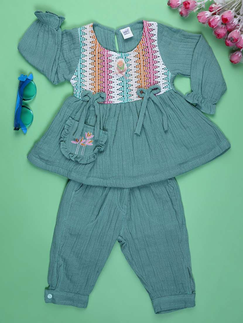 Girls Slef Designed Round Neck Kurta And Pant Set - 22164809 -  Standard Image - 1
